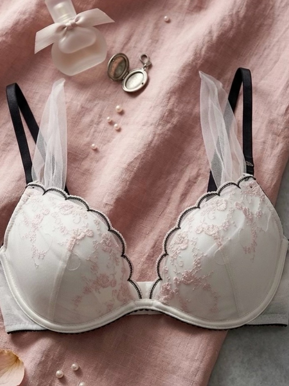 Victoria's Secret Plunge Bra Underwire 32D Floral Embroidery Tulle Halter Tie
